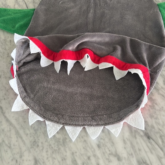 Blankietails.com Shark blanket tail - Picture 3 of 8